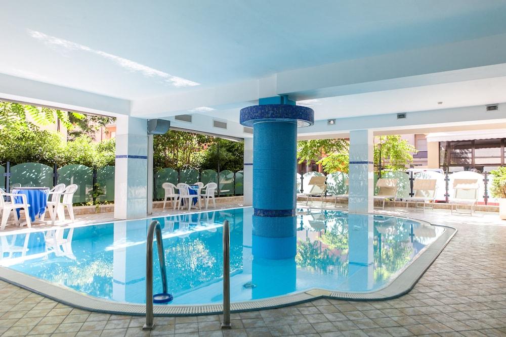 Gabbiano Hotel 3*